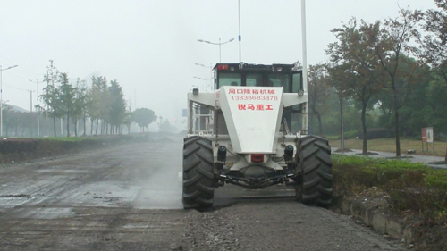 WR2300L，上海青浦大三渣路基冷再生